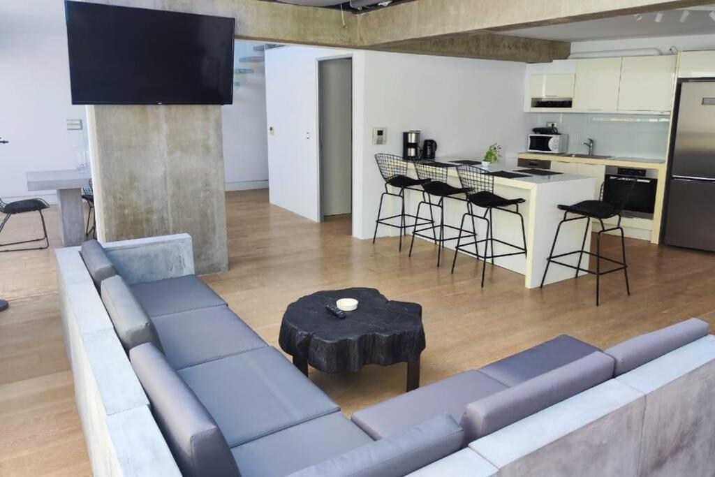 Apartamento Gazi Pool House Atenas Exterior foto