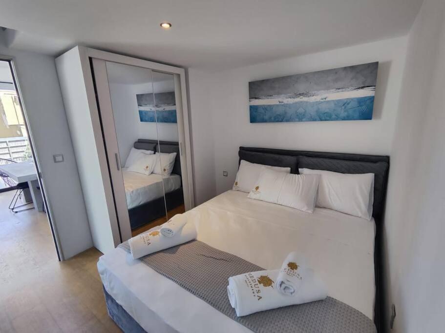 Apartamento Gazi Pool House Atenas Exterior foto
